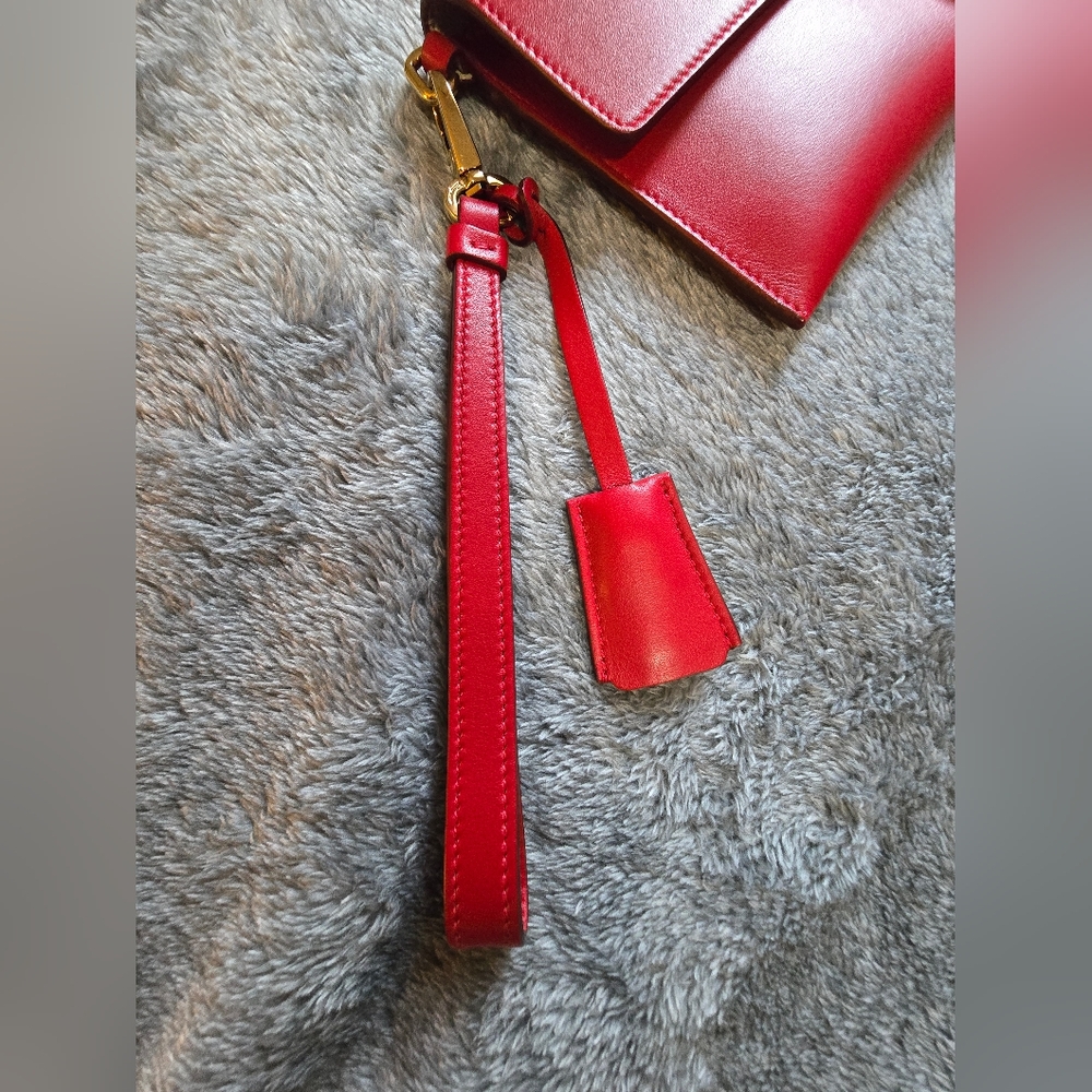 Salvatore Ferragamo Clutch/Wristlet 11.5" x 5" - Picture 5 of 17